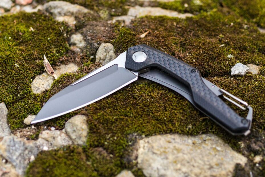 Tips for Choosing the Perfect Outdoor Knife