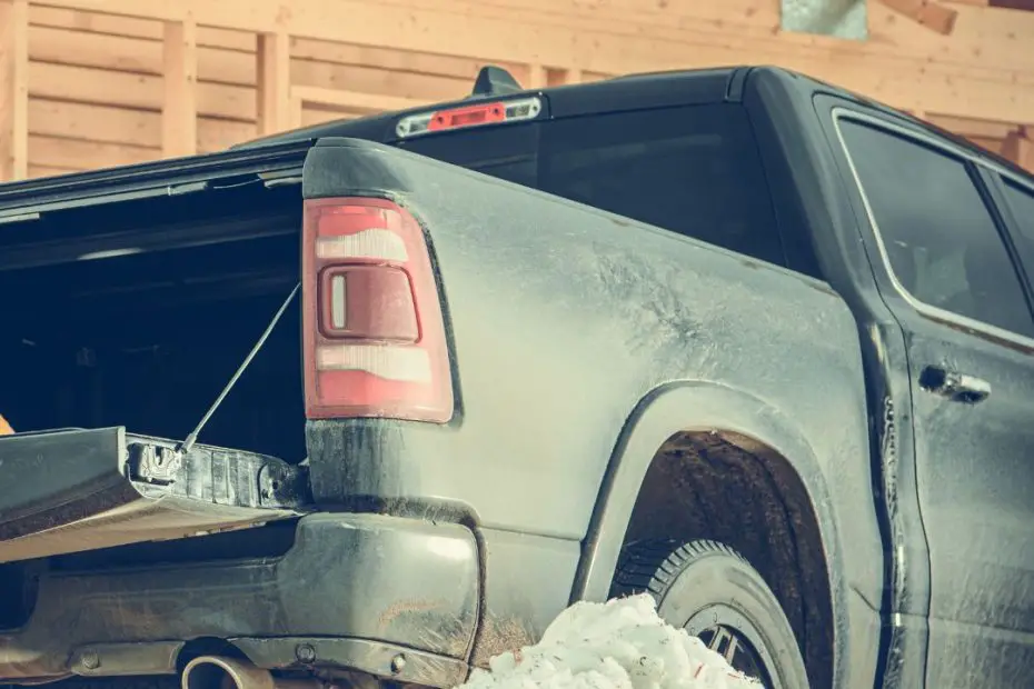 4 Essential Tips for Choosing a Truck Bed Cover