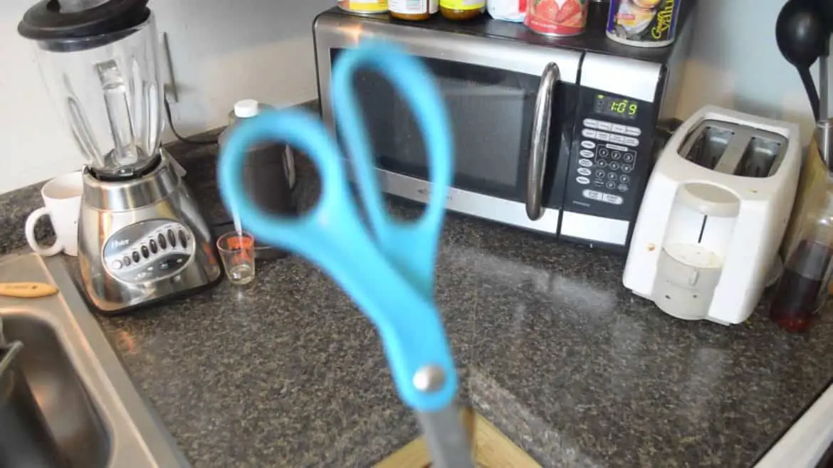 Childproofing: Lock you Scissors With a Padlock