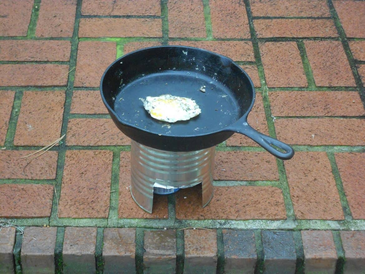 How to Make an Easy Tin Can Stove